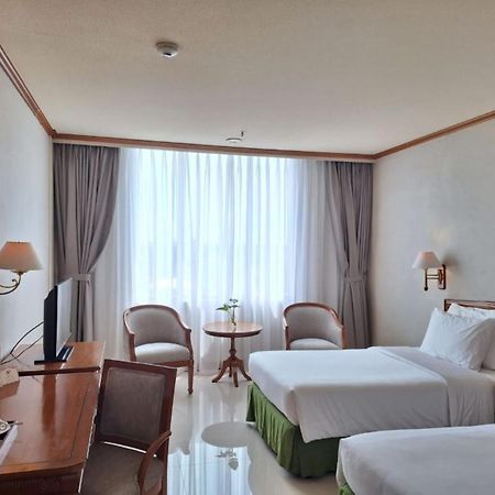 Hotel Sahid Jaya Solo Zewnętrze zdjęcie