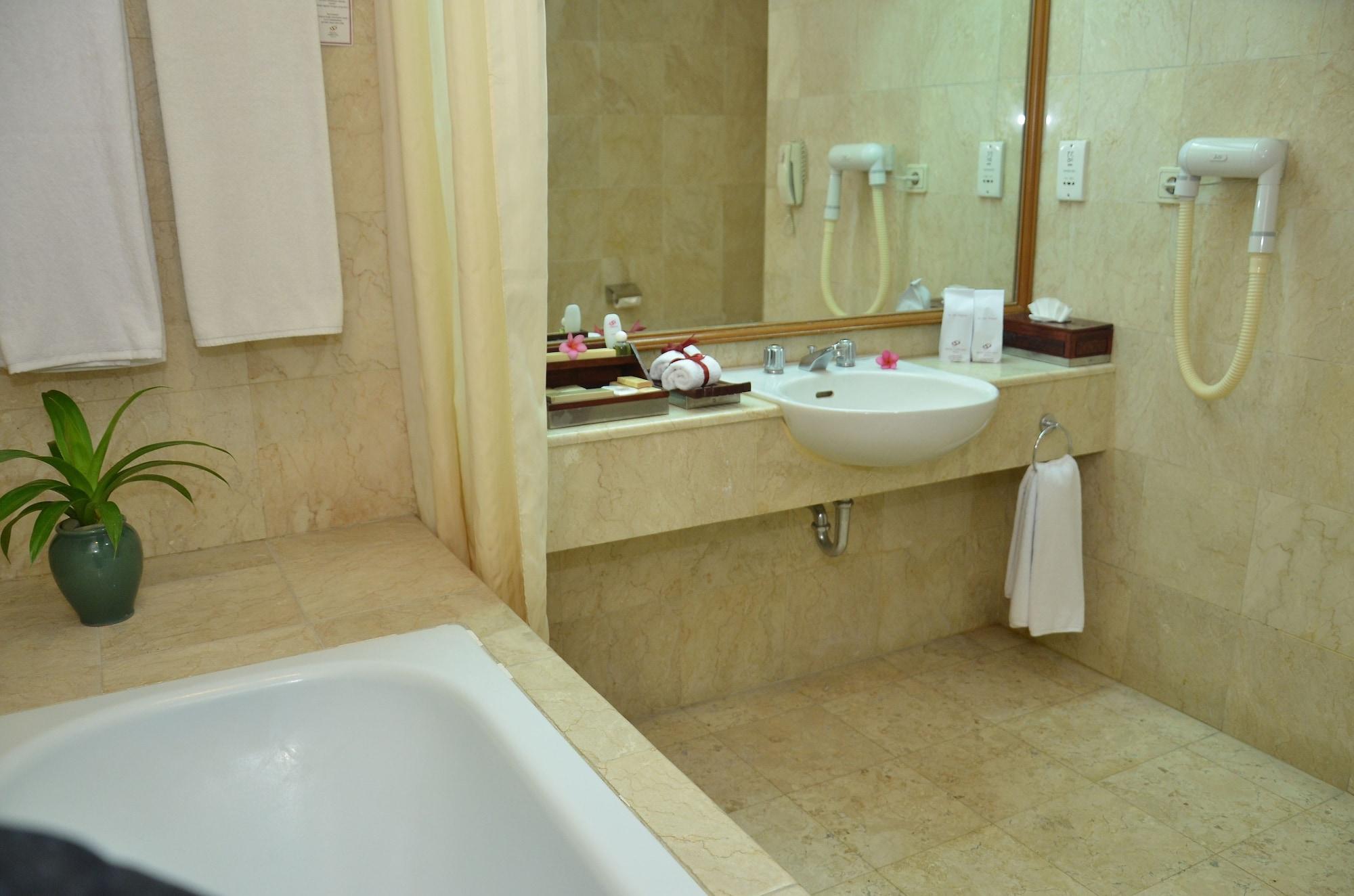 Hotel Sahid Jaya Solo Zewnętrze zdjęcie