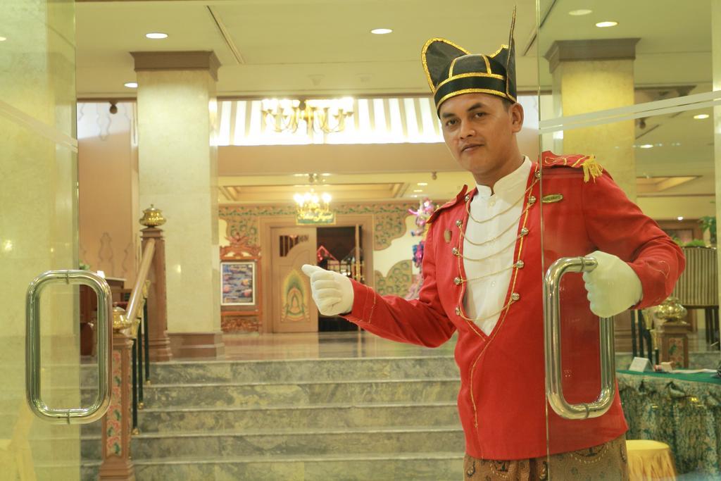 Hotel Sahid Jaya Solo Zewnętrze zdjęcie