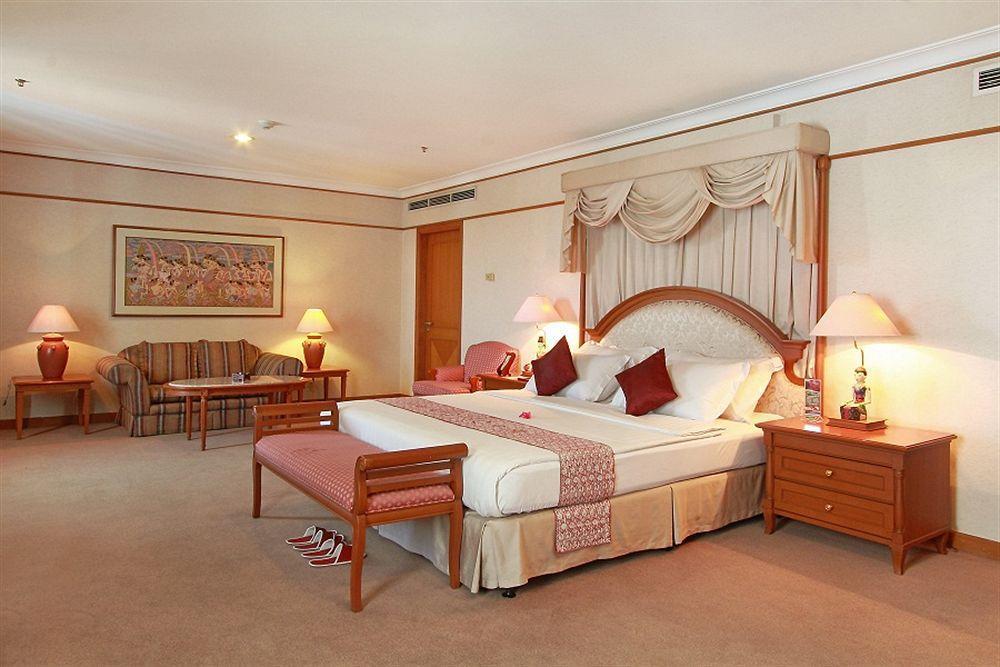 Hotel Sahid Jaya Solo Zewnętrze zdjęcie
