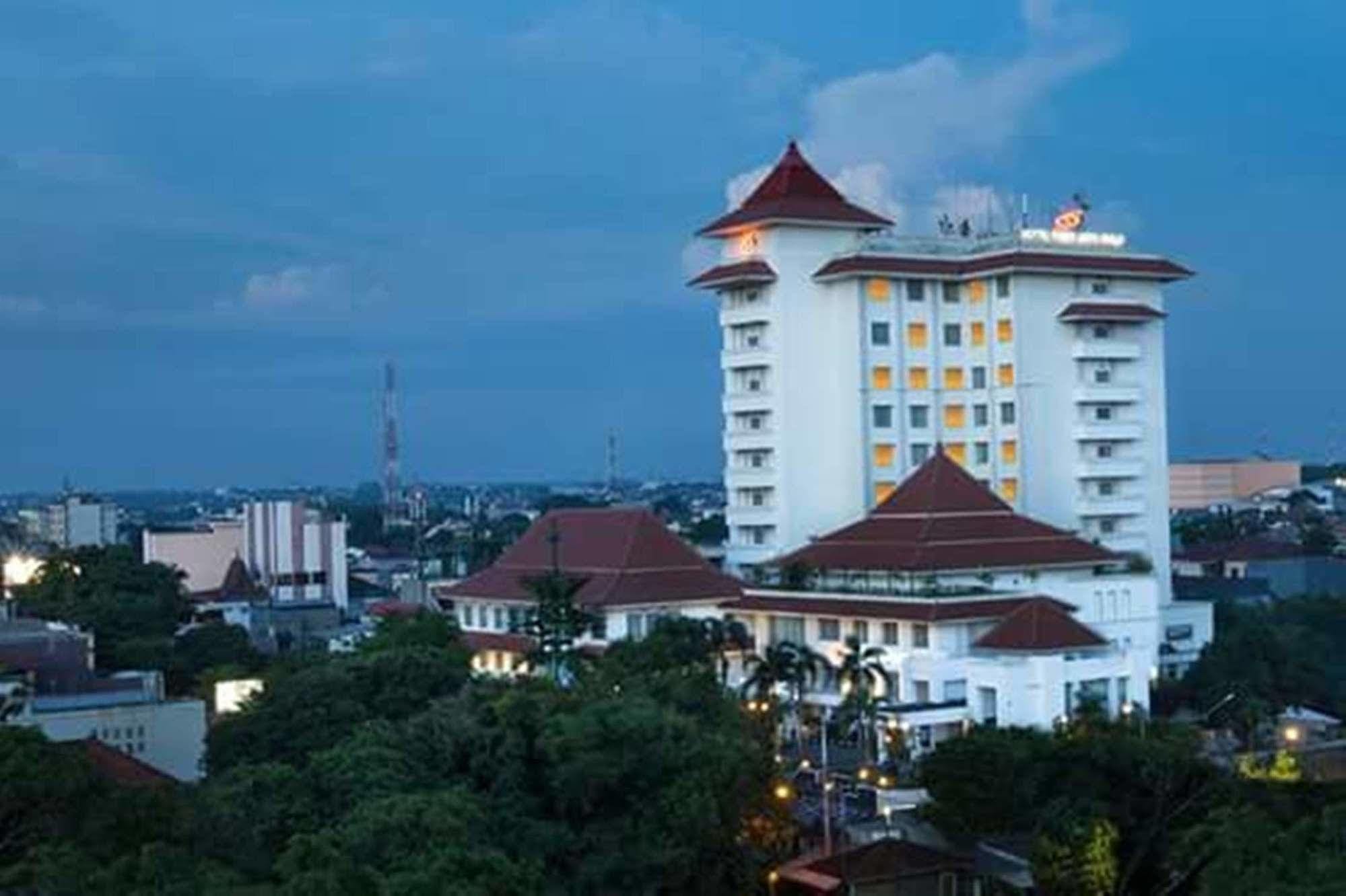 Hotel Sahid Jaya Solo Zewnętrze zdjęcie